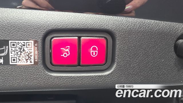 Mercedes-Benz E-Class E200 Avantgarde