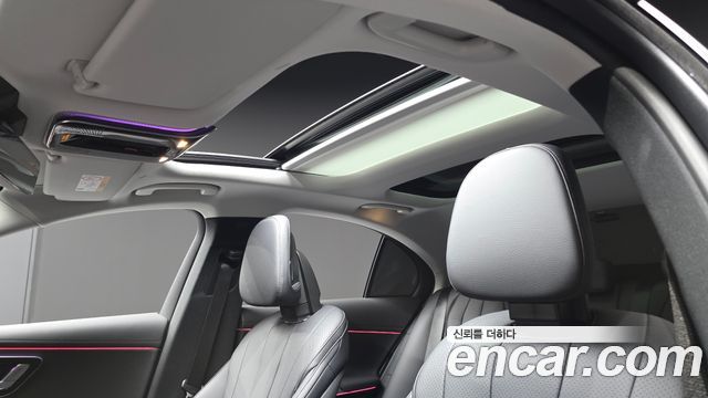 Mercedes-Benz E-Class E200 Avantgarde