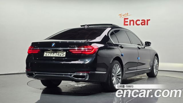 BMW 7-Series 740Li xDrive