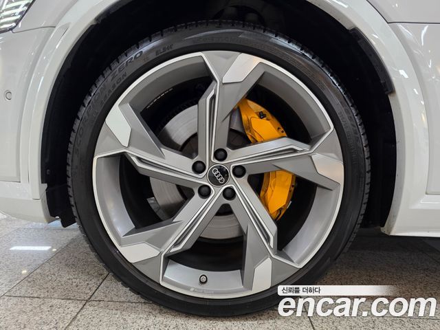 Audi e-tron S Sportback