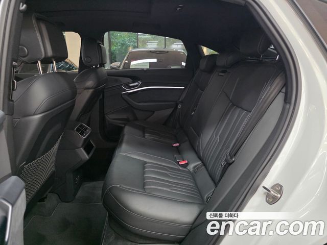 Audi e-tron S Sportback