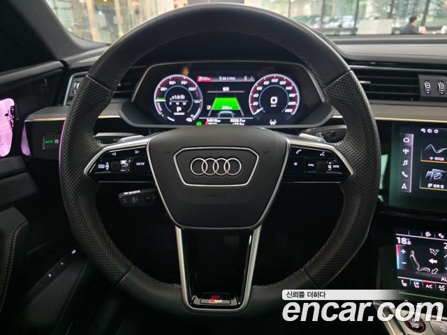 Audi e-tron S Sportback