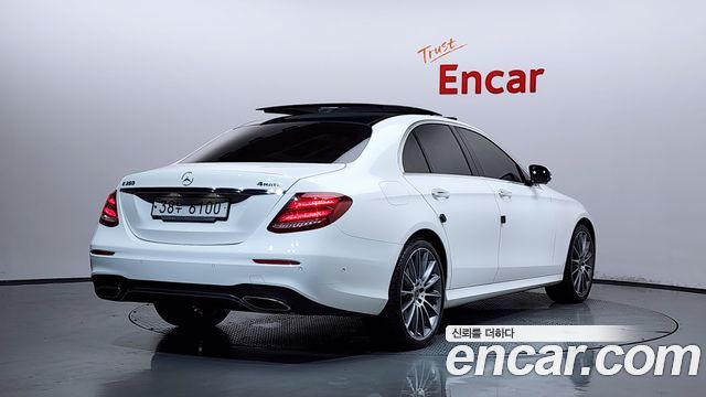 Mercedes-Benz E-Class E350 4MATIC AMG Line
