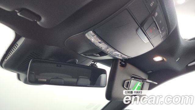 Mercedes-Benz E-Class E350 4MATIC AMG Line
