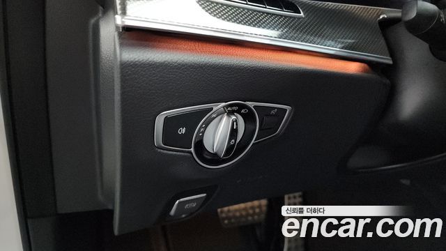 Mercedes-Benz E-Class E350 4MATIC AMG Line