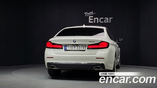 BMW 5-Series 530i Luxury