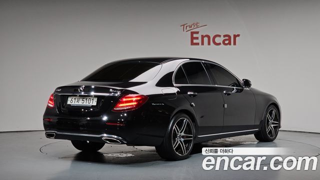 Mercedes-Benz E-Class E200 Avantgarde