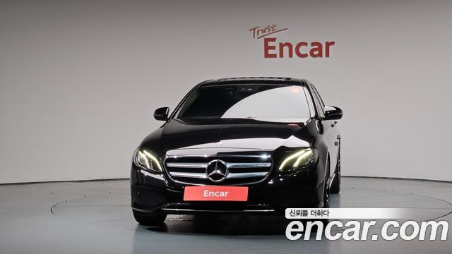 Mercedes-Benz E-Class E200 Avantgarde