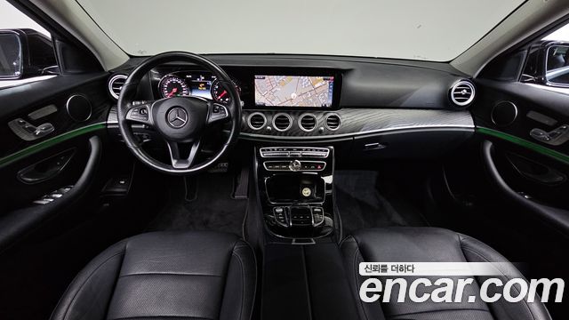 Mercedes-Benz E-Class E200 Avantgarde