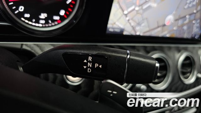 Mercedes-Benz E-Class E200 Avantgarde