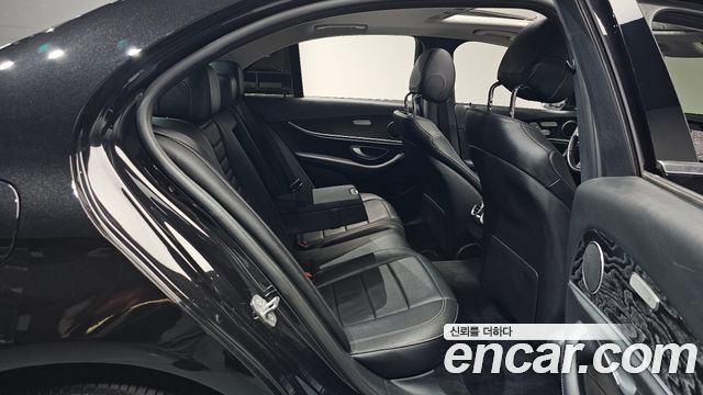 Mercedes-Benz E-Class E200 Avantgarde