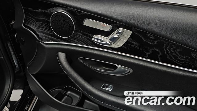 Mercedes-Benz E-Class E200 Avantgarde
