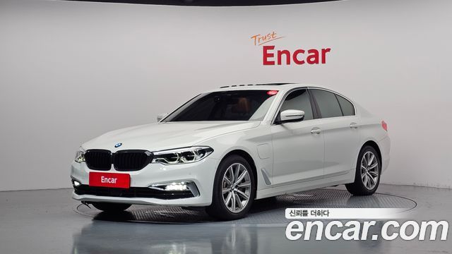 BMW 5-Series 530e Luxury