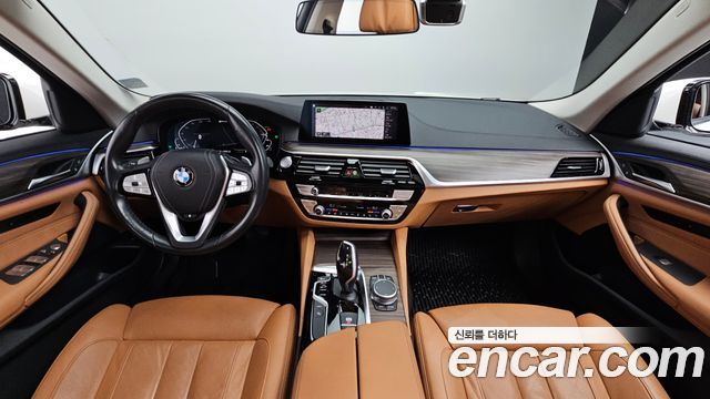 BMW 5-Series 530e Luxury