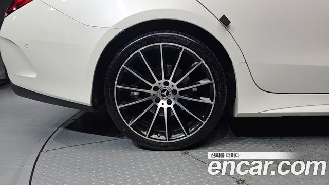 Mercedes-Benz CLS-Class CLS400d 4MATIC AMG Line