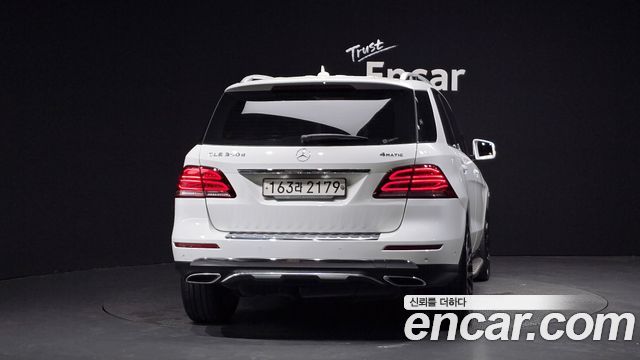 Mercedes-Benz GLE-Class GLE350 d 4MATIC