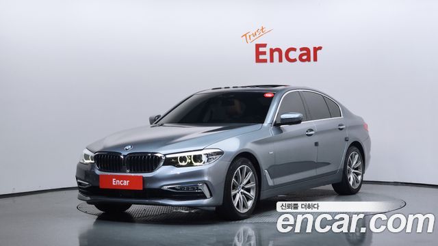 BMW 5-Series 520i Luxury
