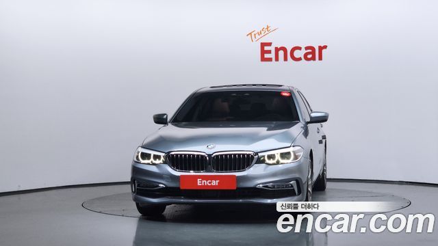 BMW 5-Series 520i Luxury
