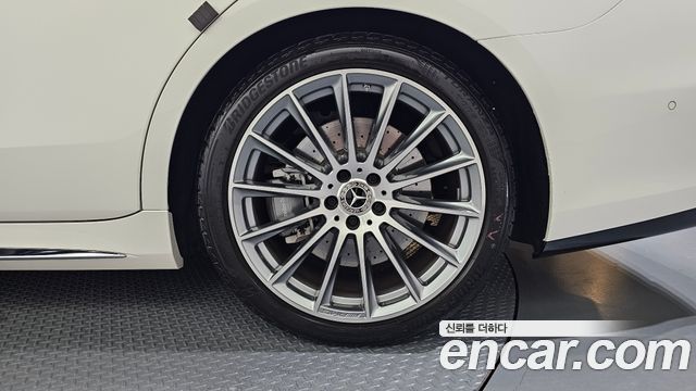 Mercedes-Benz S-Class S500L 4MATIC