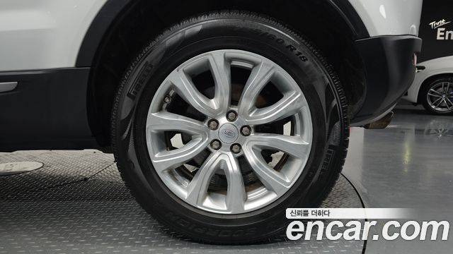 Land Rover Range Rover Evoque 2.0 TD4 SE