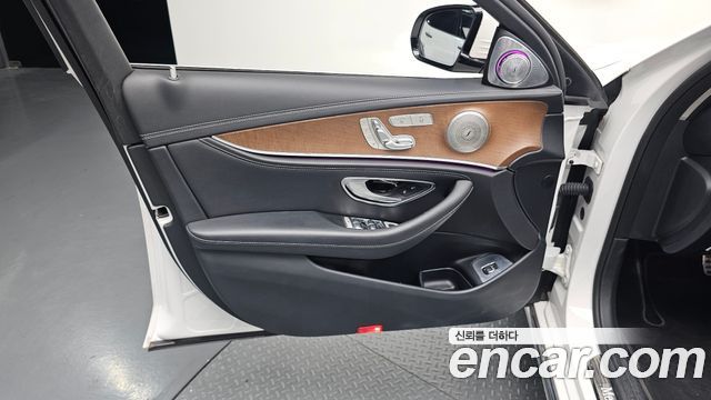 Mercedes-Benz E-Class E220d Exclusive