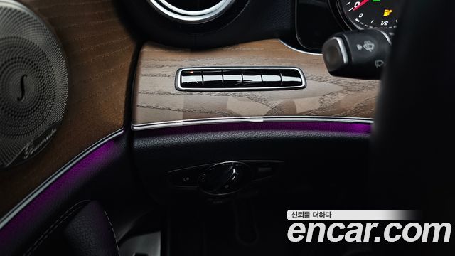 Mercedes-Benz E-Class E220d Exclusive