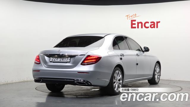 Mercedes-Benz E-Class E220d Exclusive