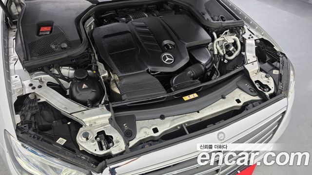 Mercedes-Benz E-Class E220d Exclusive