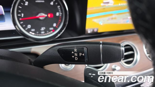 Mercedes-Benz E-Class E220d Exclusive