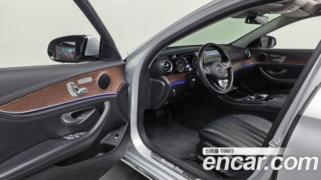 Mercedes-Benz E-Class E220d Exclusive