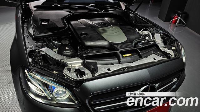Mercedes-Benz E-Class E350d