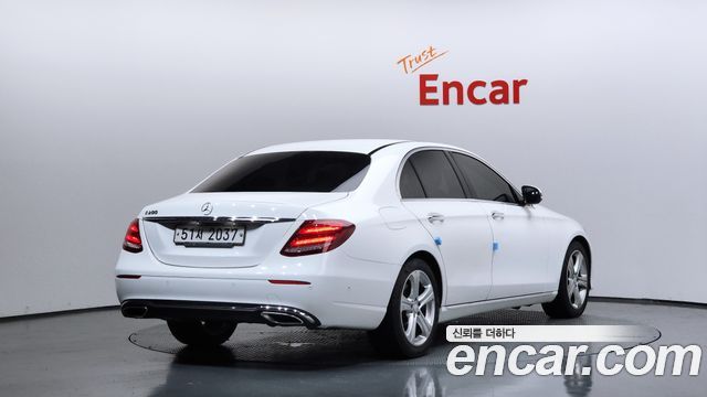 Mercedes-Benz E-Class E200 Avantgarde