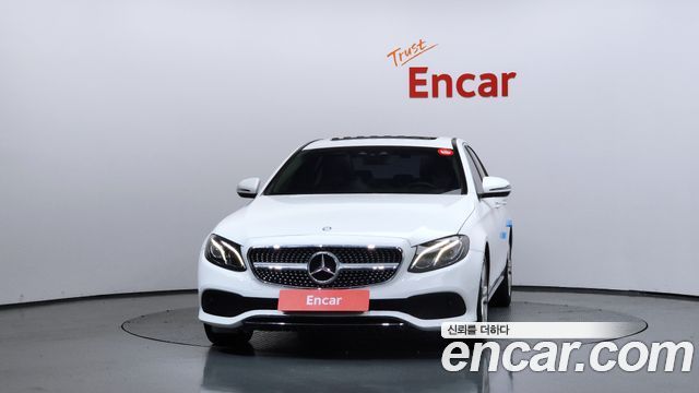 Mercedes-Benz E-Class E200 Avantgarde