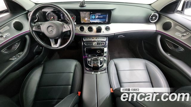 Mercedes-Benz E-Class E200 Avantgarde