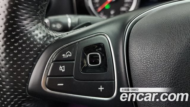Mercedes-Benz E-Class E200 Avantgarde