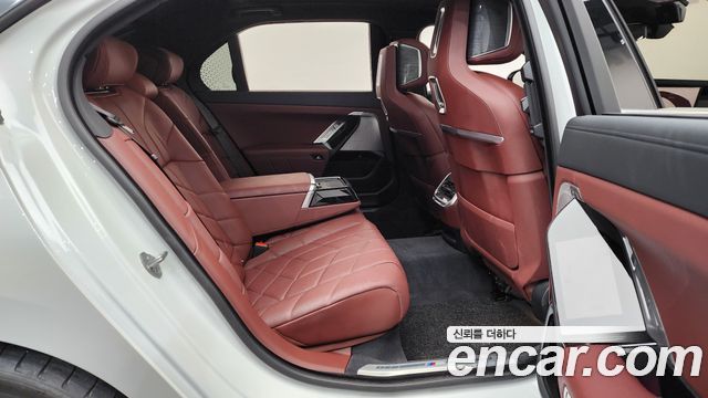 BMW 7-Series 740d xDrive M Sport