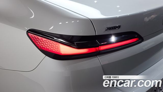 BMW 7-Series 740d xDrive M Sport