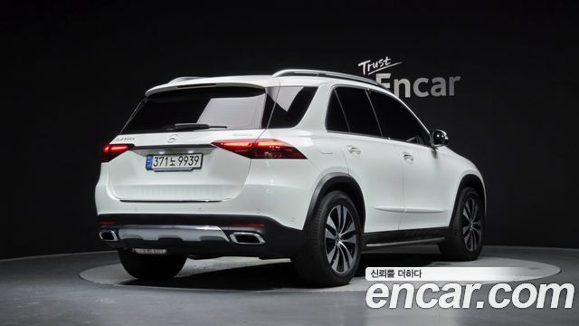 Mercedes-Benz GLE-Class GLE300d 4MATIC