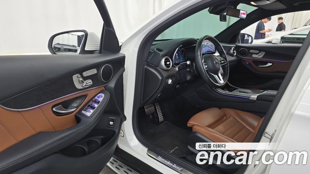 Mercedes-Benz GLC-Class GLC300 4MATIC Premium Coupe