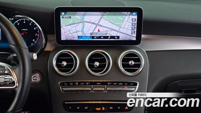 Mercedes-Benz GLC-Class GLC300 4MATIC Premium Coupe