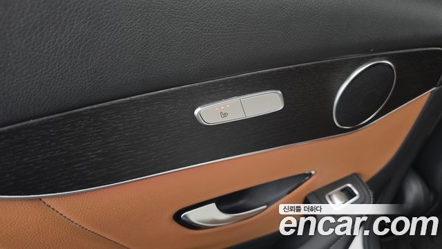 Mercedes-Benz GLC-Class GLC300 4MATIC Premium Coupe