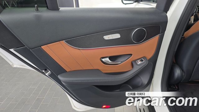 Mercedes-Benz GLC-Class GLC300 4MATIC Premium Coupe