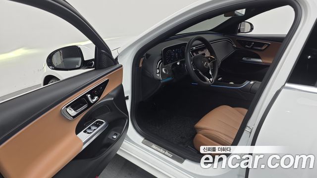Mercedes-Benz E-Class E200 Avantgarde