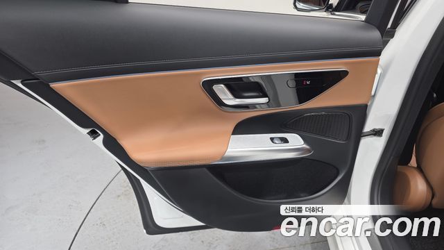 Mercedes-Benz E-Class E200 Avantgarde