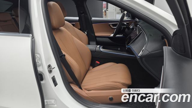 Mercedes-Benz E-Class E200 Avantgarde