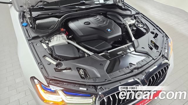 BMW 5-Series 530i M Sport Package