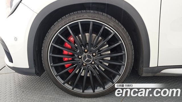 Mercedes-Benz GLA-Class GLA45 AMG 4MATIC