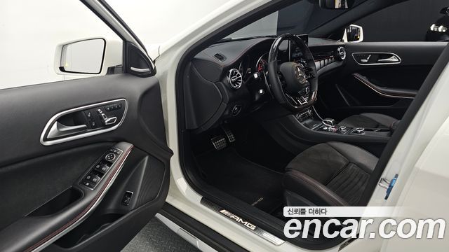 Mercedes-Benz GLA-Class GLA45 AMG 4MATIC