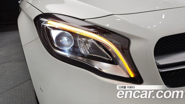 Mercedes-Benz GLA-Class GLA45 AMG 4MATIC