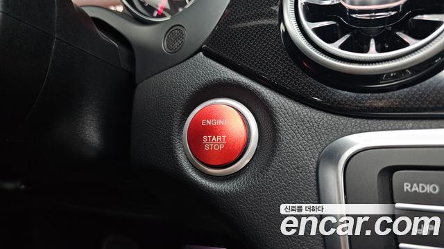 Mercedes-Benz GLA-Class GLA45 AMG 4MATIC